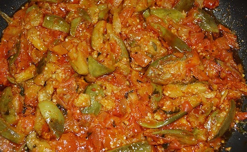 Vankaya Tomato Curry